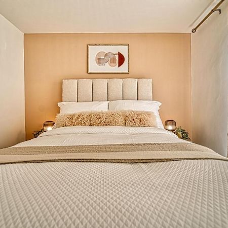 Guest Homes - Watledge House Apartment Тьюксбери Экстерьер фото