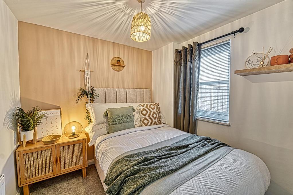 Guest Homes - Watledge House Apartment Тьюксбери Экстерьер фото