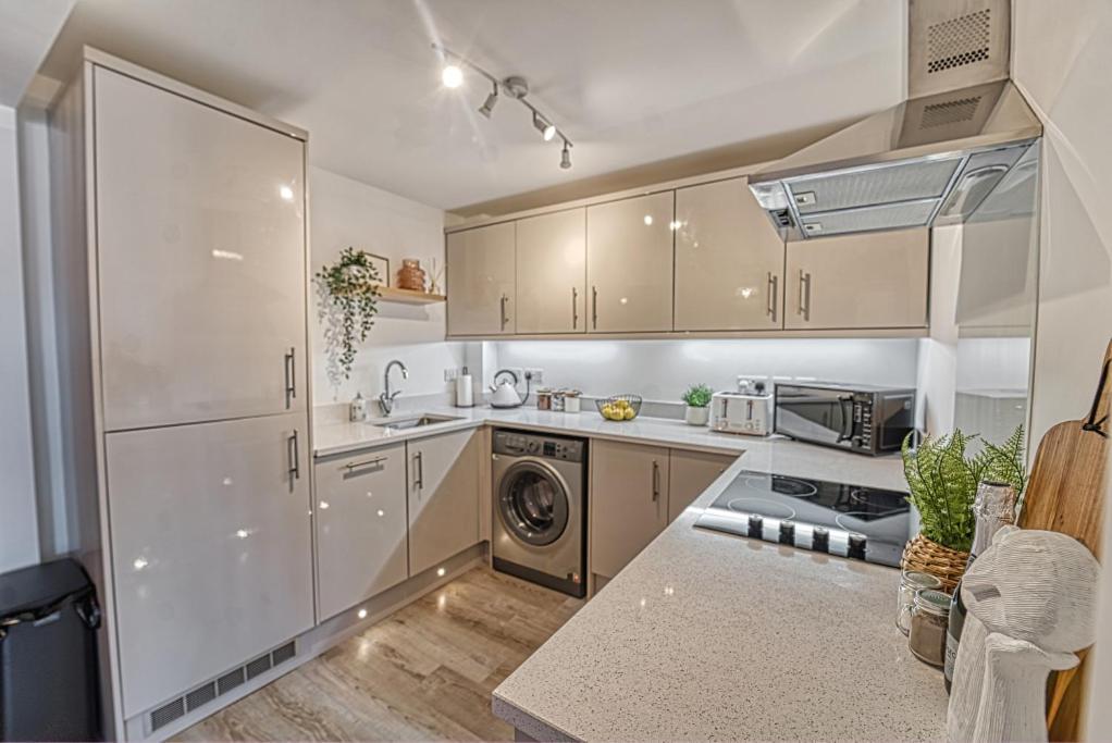 Guest Homes - Watledge House Apartment Тьюксбери Экстерьер фото