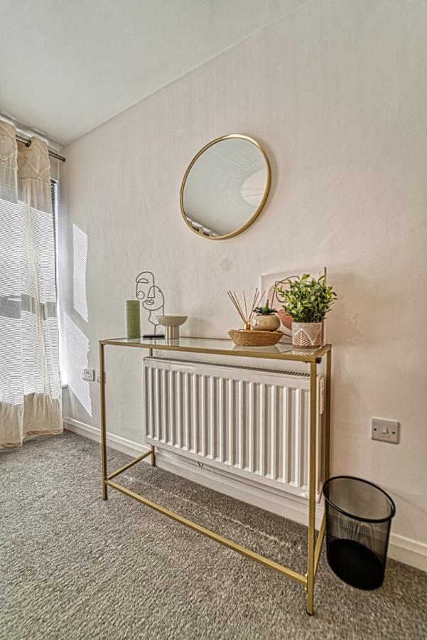 Guest Homes - Watledge House Apartment Тьюксбери Экстерьер фото