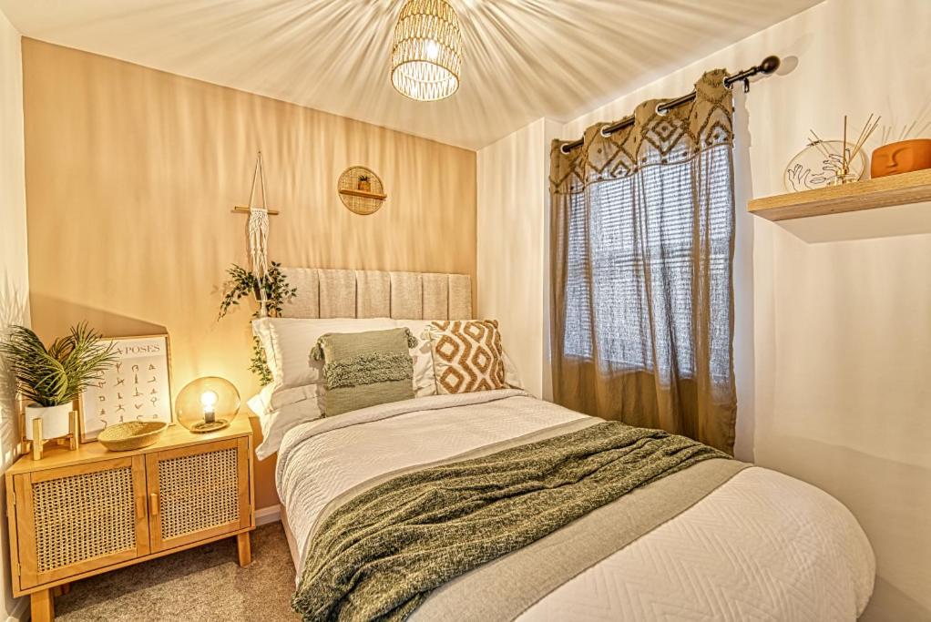 Guest Homes - Watledge House Apartment Тьюксбери Экстерьер фото