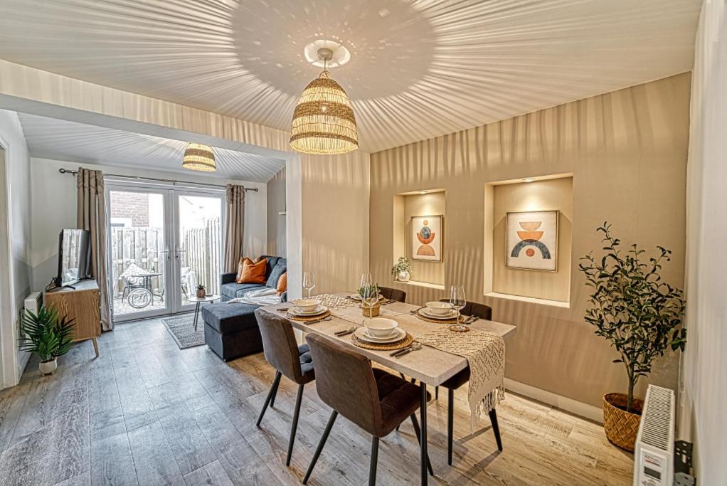 Guest Homes - Watledge House Apartment Тьюксбери Экстерьер фото